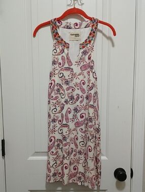 Savanna Jane White Paisley Sleeveless Dress With Embroidered Neckline